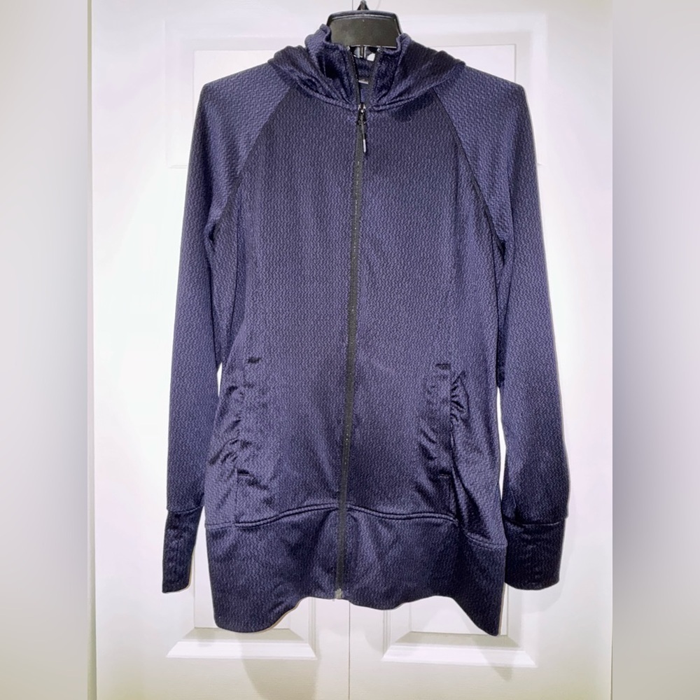 Mondetta athletic, hooded zip up jacket. Size M. VGUC